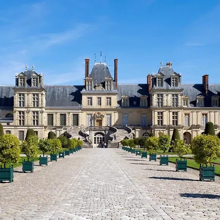 Apartment En Plein Coeur De Fontainebleau, Chateau A 3 Minutes A Pieds Fontainebleau